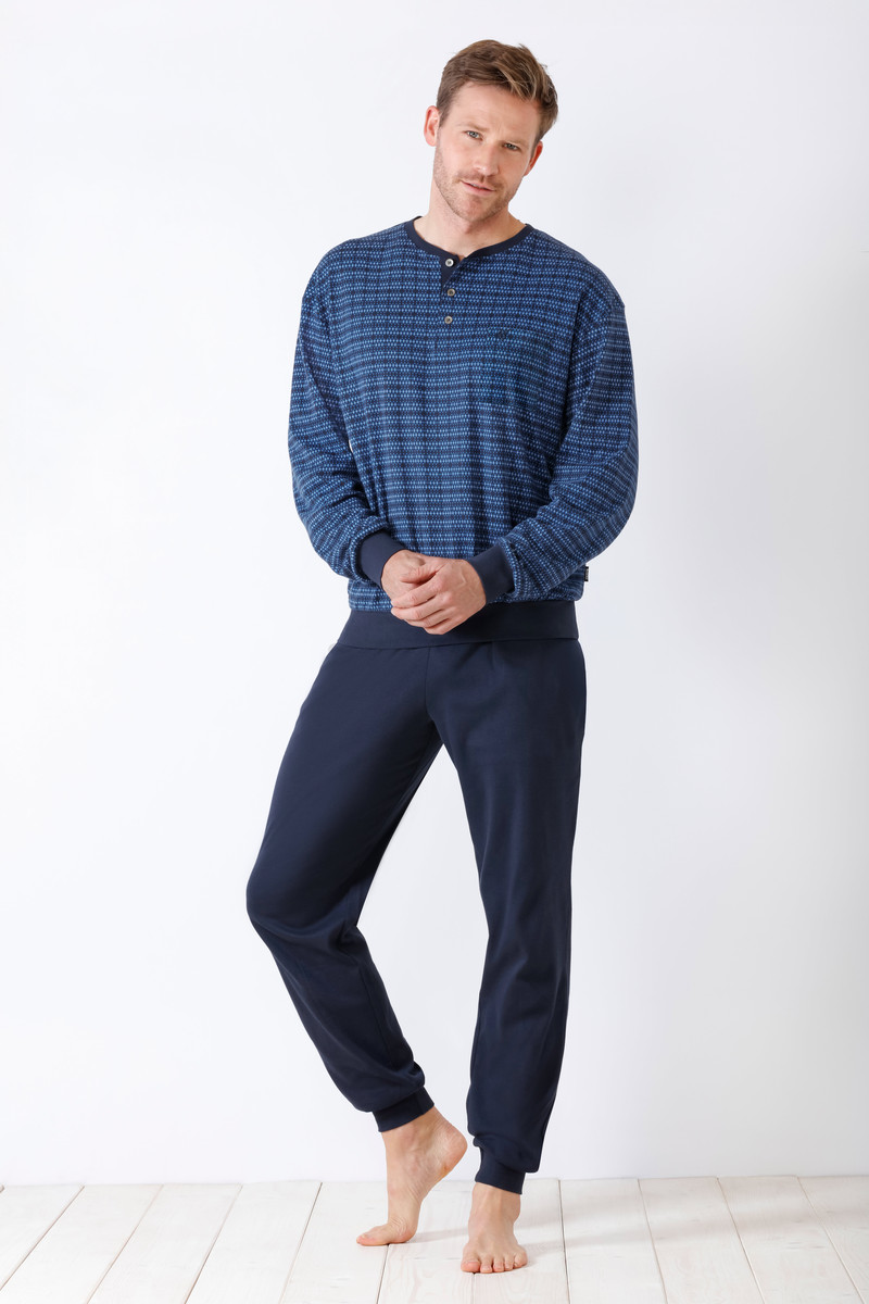 Blauwe warme herenpyjama Hajo grafisch patroon