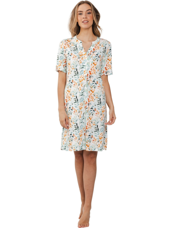 Vrolijk duurzaam nachthemd planten